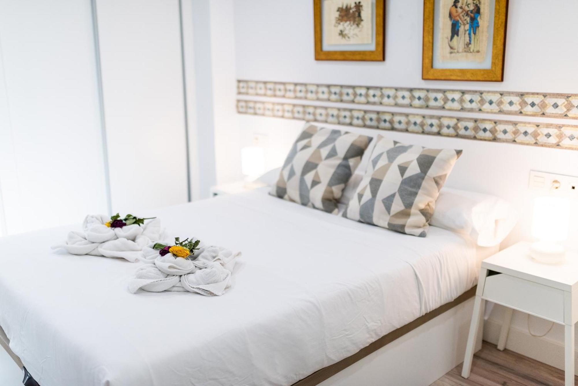 Oasis Centro De Granada Apartment Luaran gambar