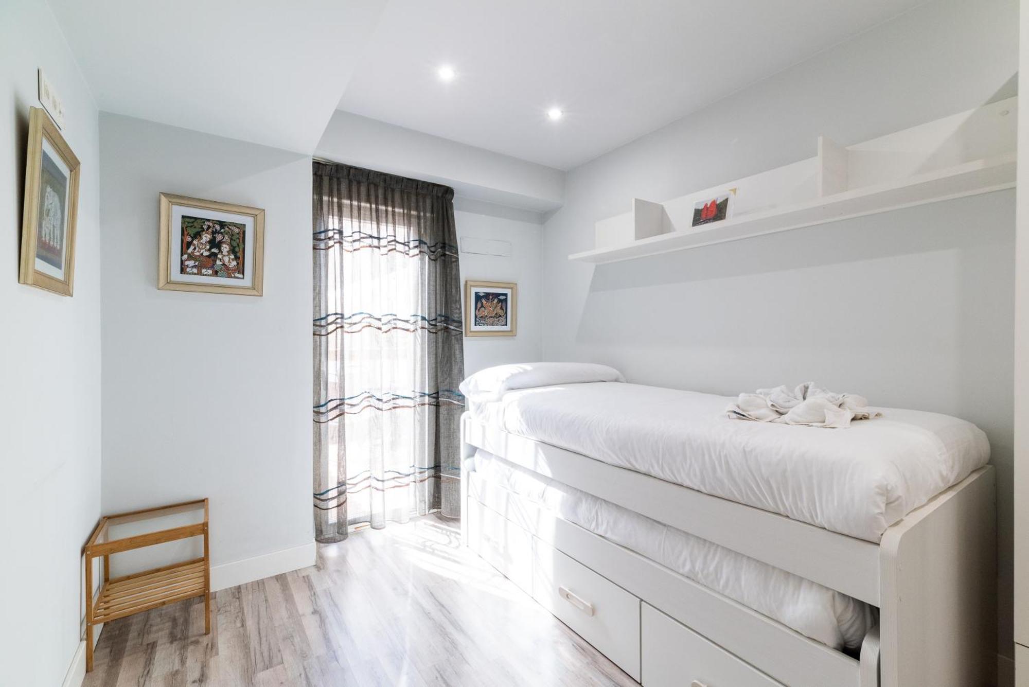 Oasis Centro De Granada Apartment Luaran gambar