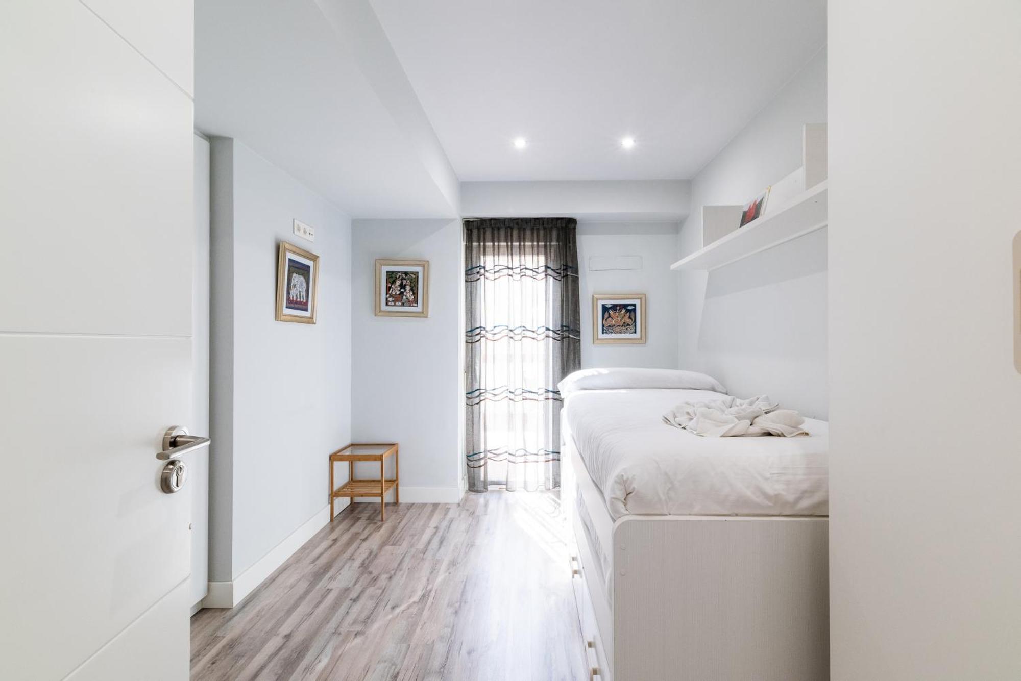 Oasis Centro De Granada Apartment Luaran gambar