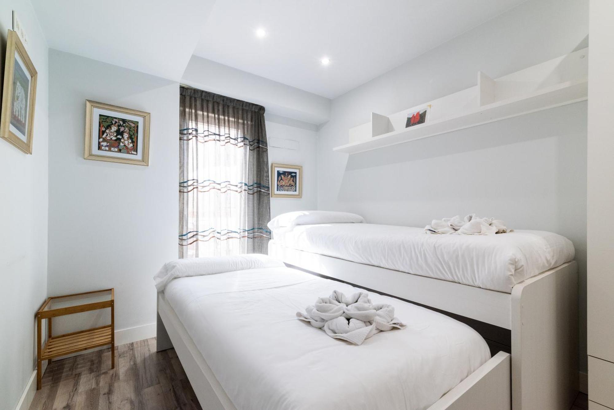 Oasis Centro De Granada Apartment Luaran gambar